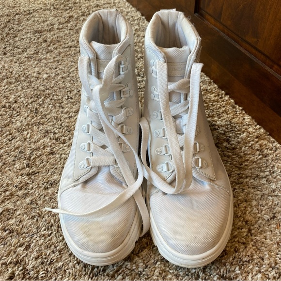 Doc Martens Comb Combat Boots White Lace Up Size 8 - Picture 2 of 8